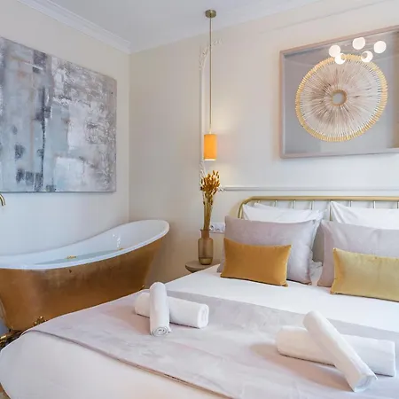 The Gatsby Apartman *