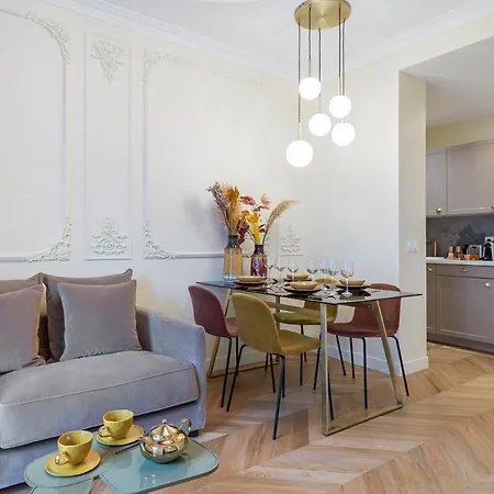 The Gatsby Apartment *